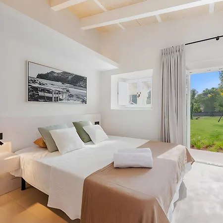 Mas Antigua Вілла Польєнса